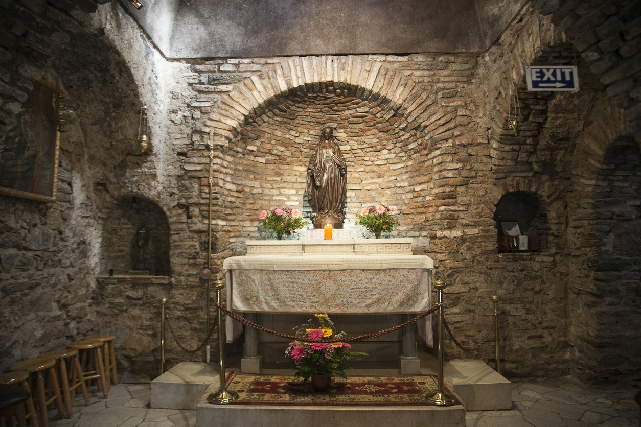 Efes Meryem ana kilisesi