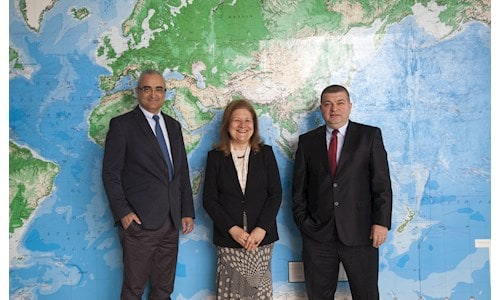 Lojistik sektörünün profesyonelleri İzmirli öğrencilerle buluşuyor 